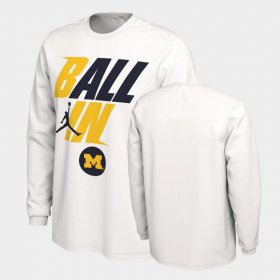 Ball In Bench Michigan Long Sleeve Men's White T-Shirt 275769-518 Ball In Bench Michigan Long Sleeve Men's White T-Shirt 275769-518